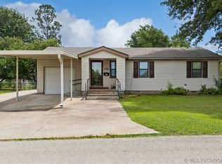 520 NE Wilshire Ave, Bartlesville, OK 74006