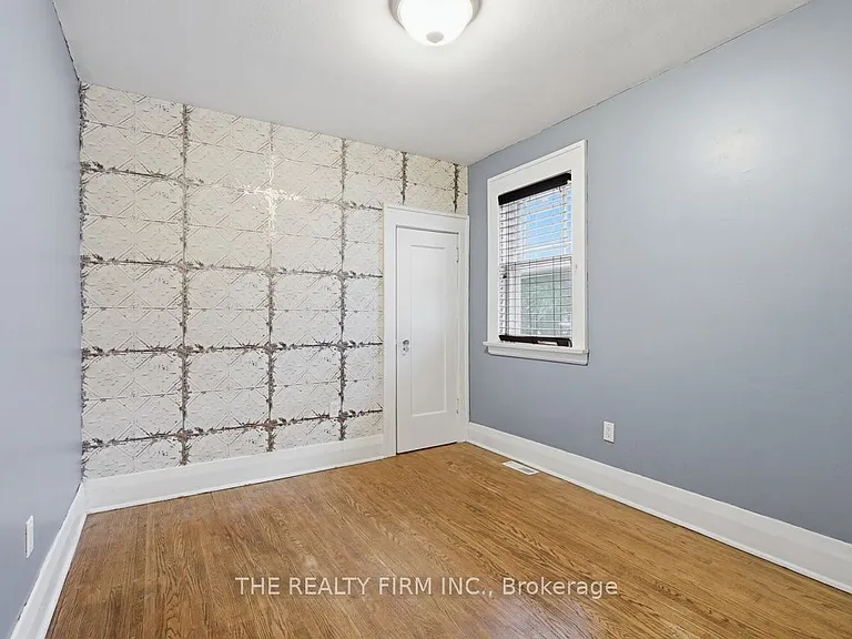 97 Springbank Dr — Photo 22