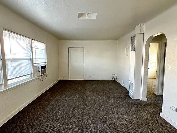 2nd image of 209 S 9th Ave #8