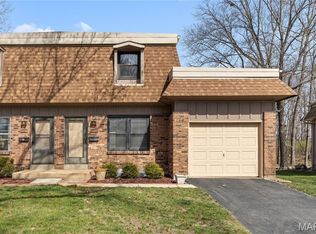 2430 Charente Dr, Maryland Heights, MO
