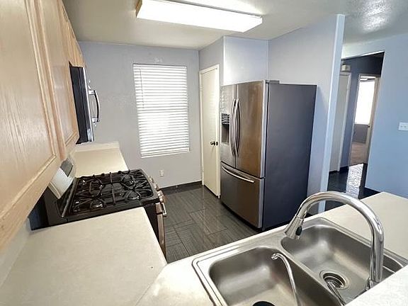 3rd image of 5516 Jose Leon St