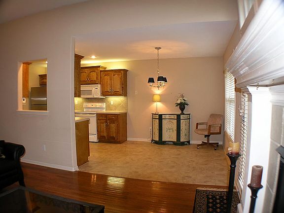 4th image of 3202 NW 67th Ct