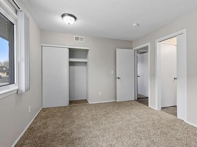 Briarcliffe Apartments & Townhomes — Photo 37