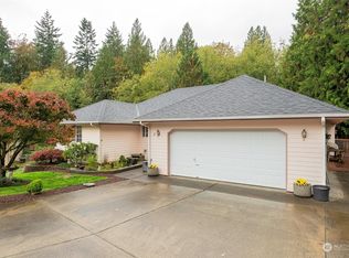 8 Ammons Ln, Longview, WA 98632