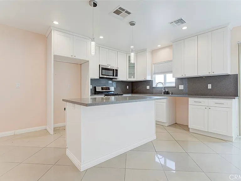 7319 Valmont St — Photo 17