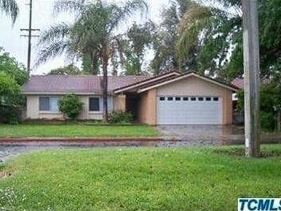 2837 E Saint Johns Pkwy, Visalia, CA, 93292