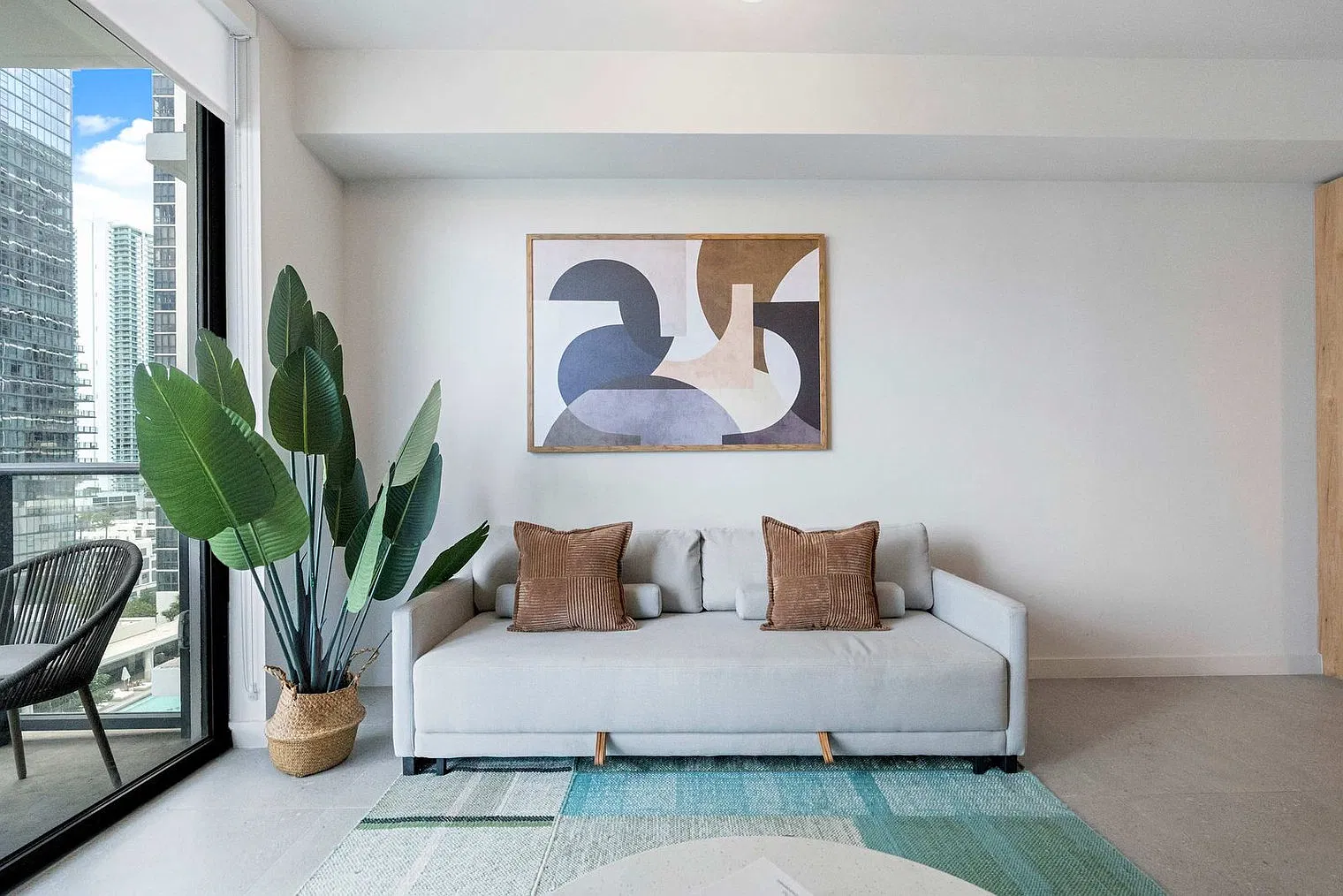 1 bed, 1.0 bath, 645 sqft, $3,868 — Photo 1