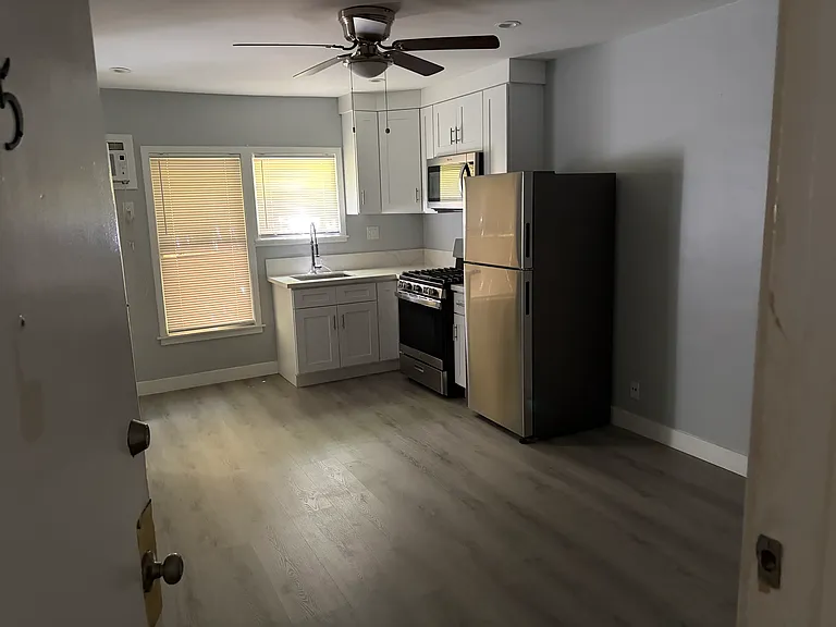 614 Hauser Blvd — Photo 13
