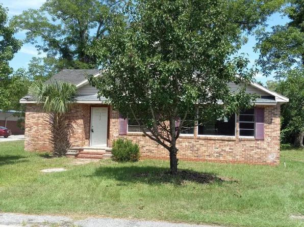 280 S Palm St, Varnville, SC 29944