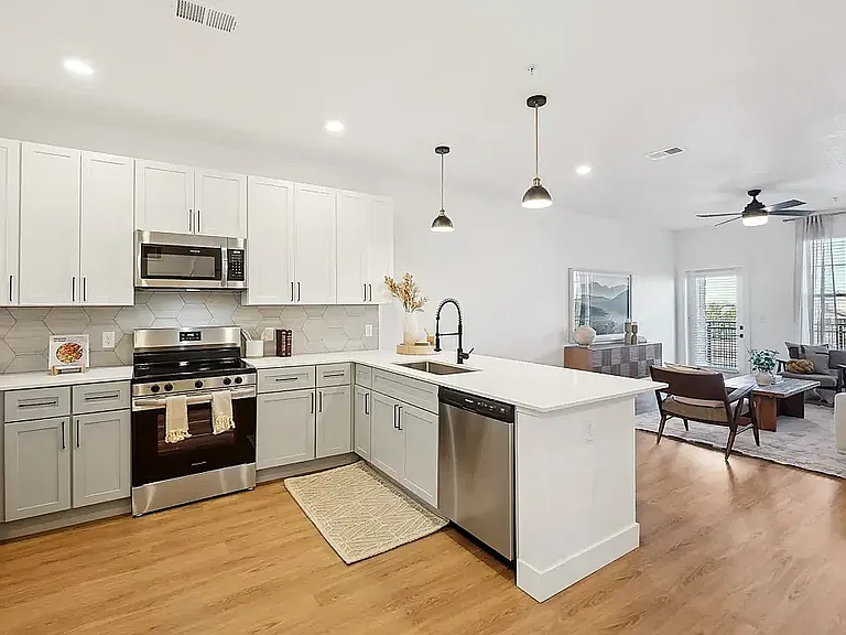 The Pendant Southlands Kitchen