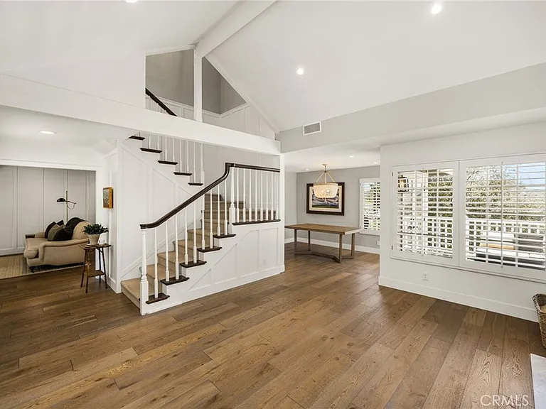 2726 Hilltop Dr — Photo 11