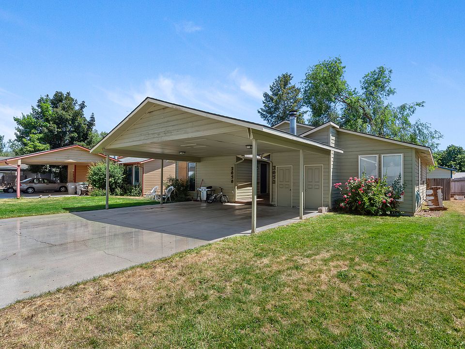 1st image of 2052 S Leadville Ave