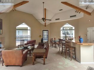 4800 W Lovers Ln APT 304, Dallas, TX 75209