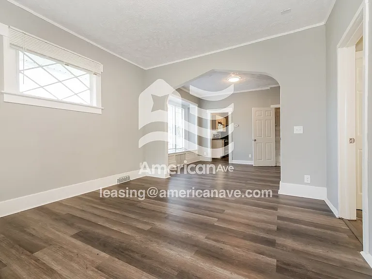 797734_006_wm_-_living_room_13251487.jpg