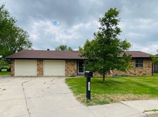 2602 N Shamus St, Garden City, KS 67846