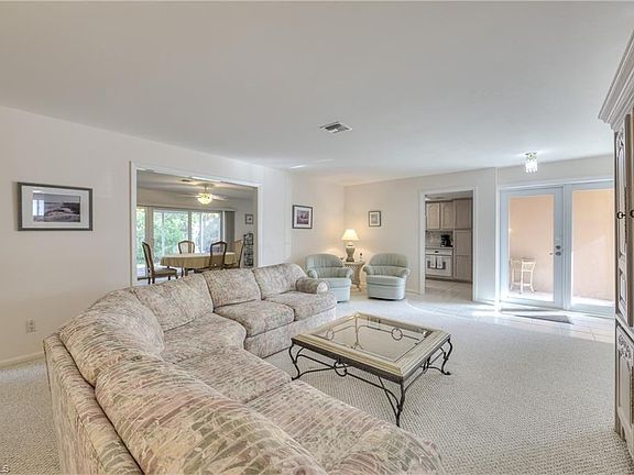 4th image of 2620 W Gulf Dr