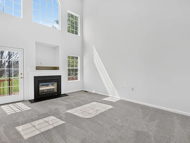 335 Wheatfield Cir — Photo 6