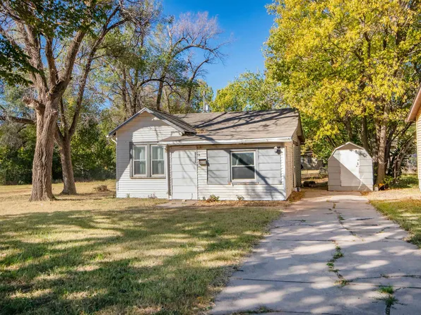 1339 N Volutsia Ave, Wichita, KS 67214