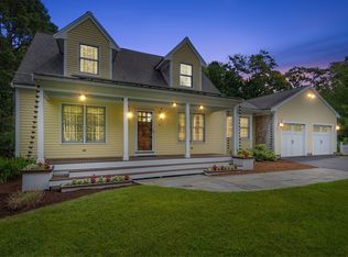 2 Julie Ln, Barnstable, MA 02630