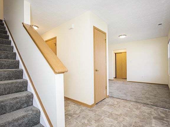 5th image of 6403 Hunters Creek Blvd
