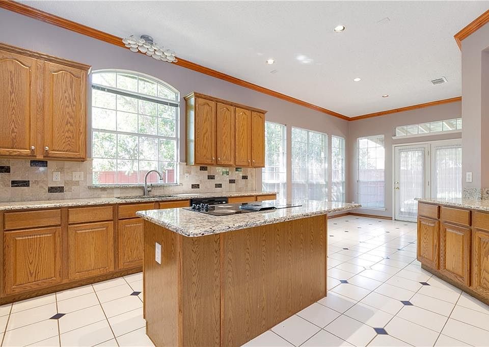 1st image of 2606 Jessup Trl