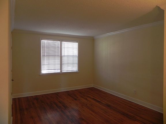 3rd image of 319 N 1st Ave #1