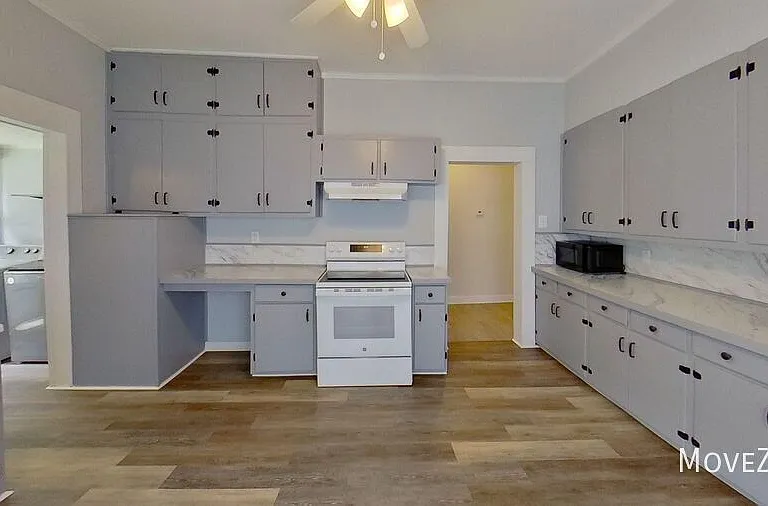 226 Cummings St — Photo 4
