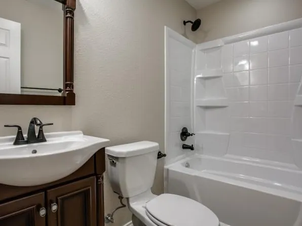 5702 Murphy Rd, Sachse, TX 75048