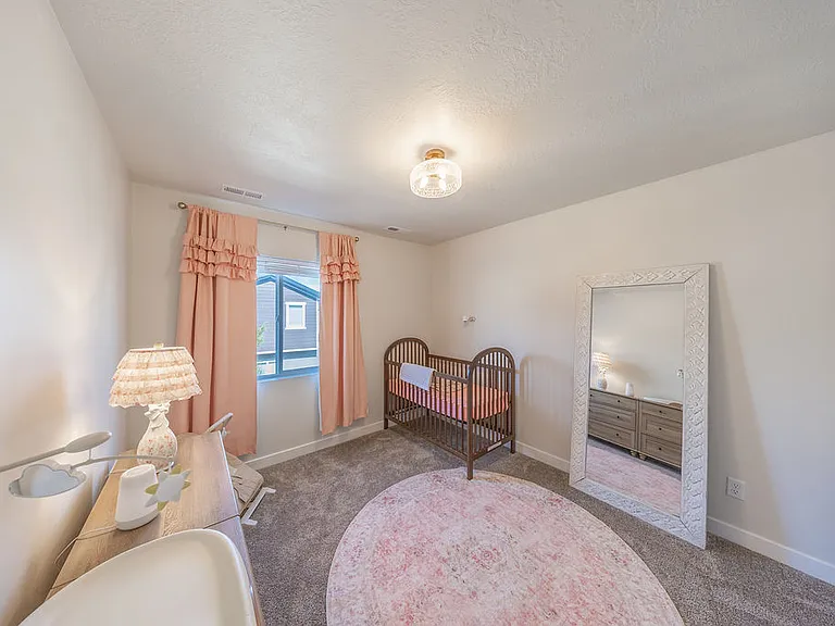 3758 S 3300 W — Photo 29