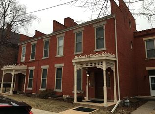 1222 Locust St APT 201, Dubuque, IA 52001