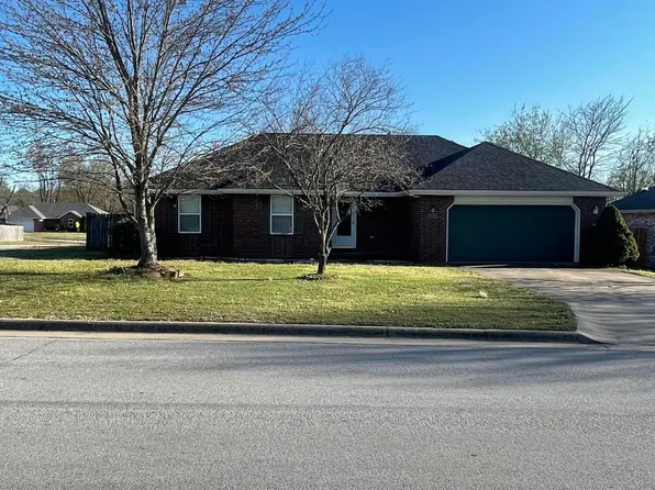 3502 W Village Terrace, Springfield, MO 65810