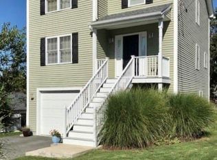 25 Penrose St, North Providence, RI 02911