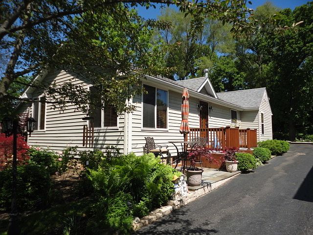 1st image of 24510 W Forest Ave
