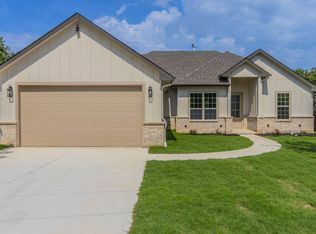 458 Jim Walter Dr, Runaway Bay, TX 76426