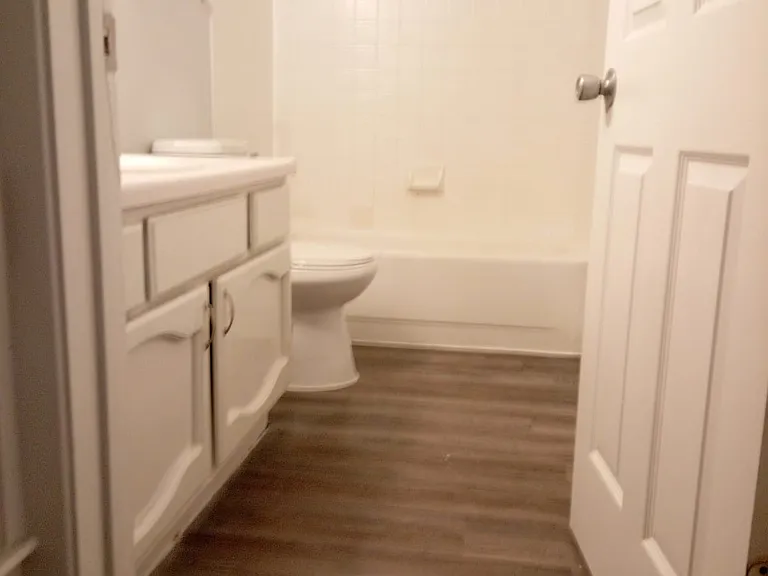 8119 Chipping — Photo 18