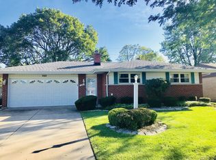 469 Ambleside Rd, Des Plaines, IL 60016