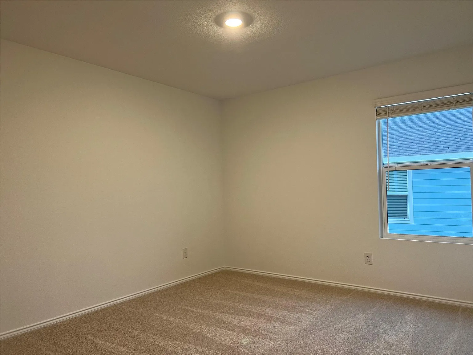2836 Slatewood Dr — Photo 4