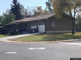 670 Cedar St, Lander, WY 82520