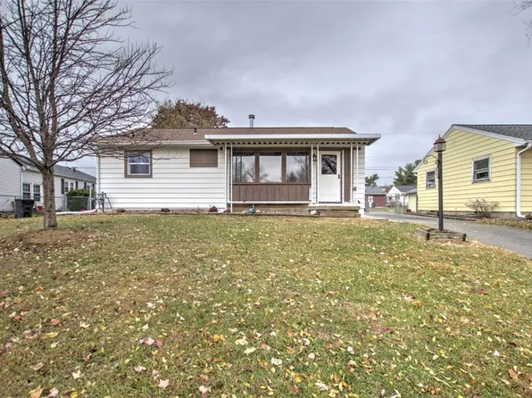 14 E Carroll Dr, Decatur, IL 62521