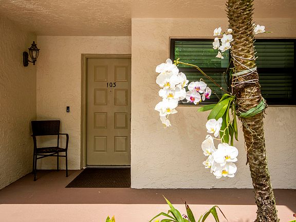 4th image of 12871 Briarlake Drive #103