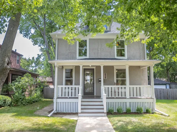 939 Prospect St, Elgin, IL 60120