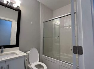 32 10th Ave E #BASEMENT, New Westminster, BC