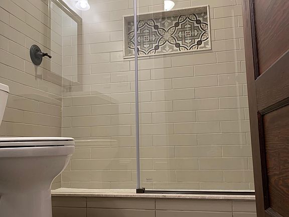 4th image of 947 Lafayette Ave #2