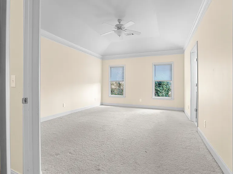 174 Woodhaven Way — Photo 16