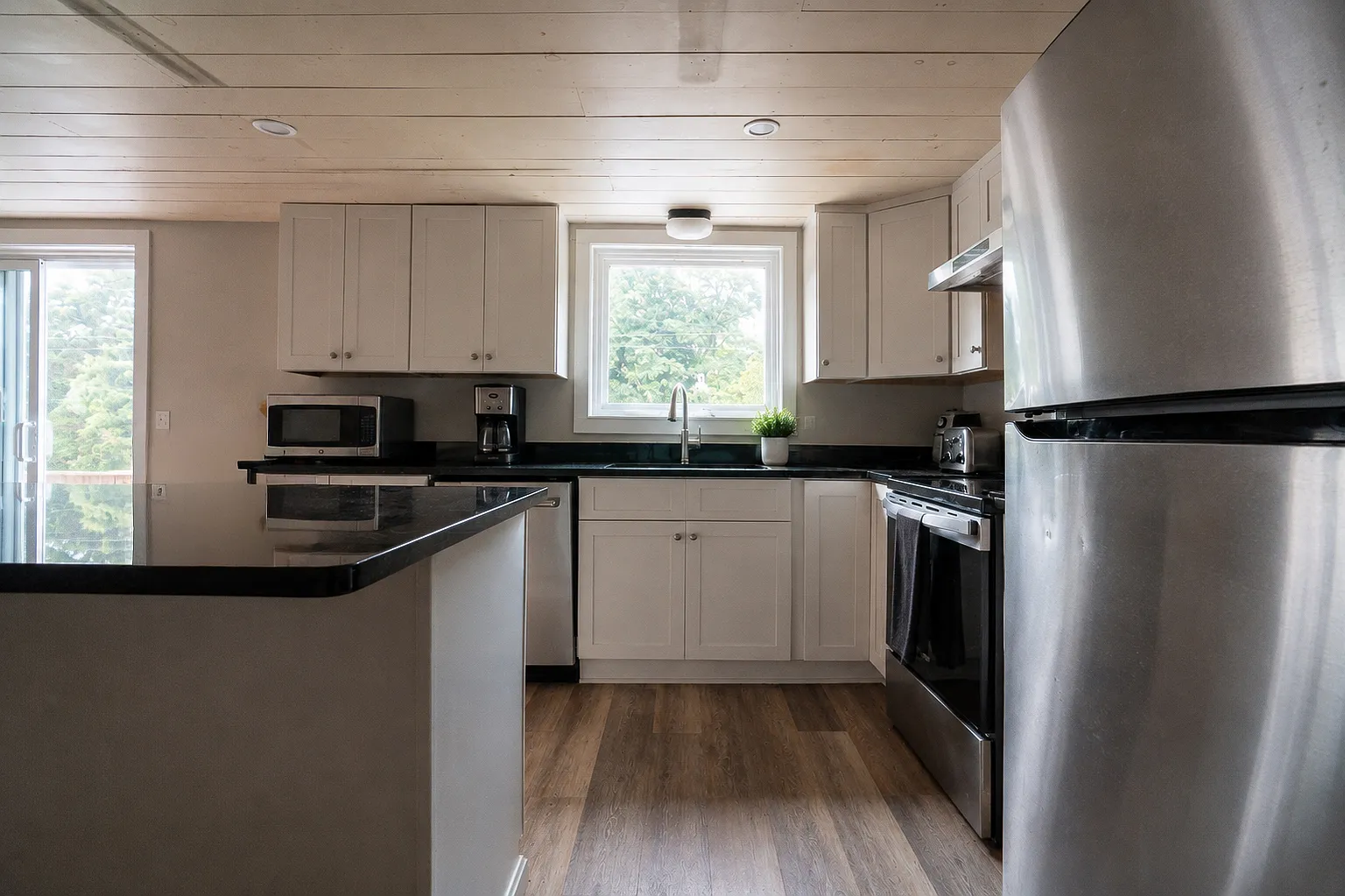 184 Elm Street - 4 — Photo 1