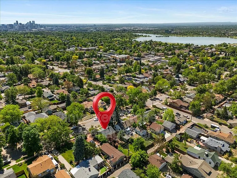 3077 Benton St — Photo 6