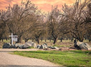 1842 E Palm Tree Ln, Manteca, CA 95336