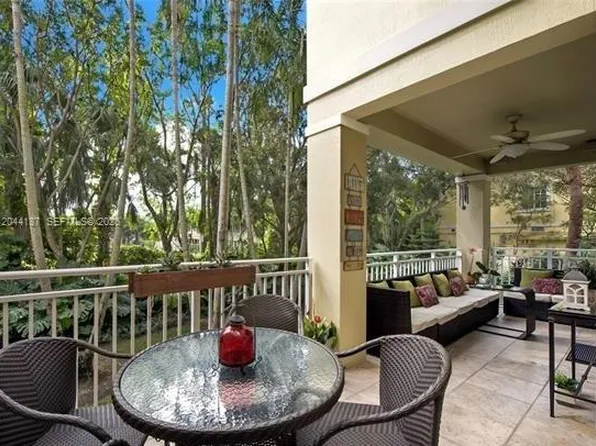 7622 SW 102nd St #120, Pinecrest, FL 33156