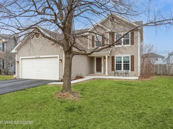 1143 Lakewood Cir, Naperville, IL 60540