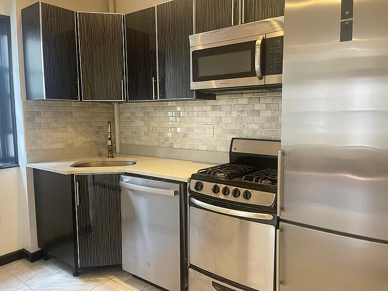 328 E 78th St #20 — Photo 2
